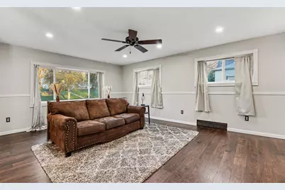 548 Hall Street, Ionia, MI 48846 - Photo 6