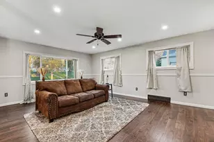 548 Hall St, Ionia, MI 48846 - Photo 6