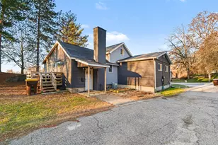 548 Hall St, Ionia, MI 48846 - Photo 4