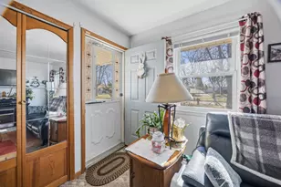 11002 Buchanan St, Van Buren Township, MI 48111 - Photo 6