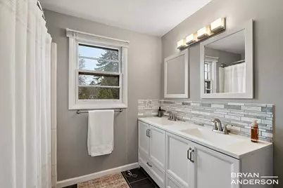1829 Lonsdale Drive NE, Grand Rapids, MI 49503 - Photo 24