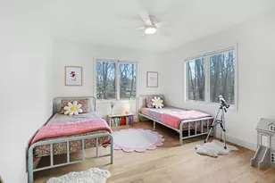 687 Lugers Rd, Holland, MI 49423 - Photo 18