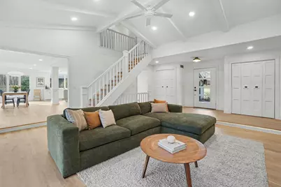 687 Lugers Road, Holland, MI 49423 - Photo 4