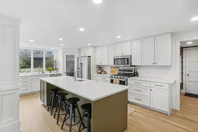 687 Lugers Road, Holland, MI 49423 - Photo 6