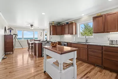 4745 S Lakeshore Drive, Ludington, MI 49431 - Photo 10