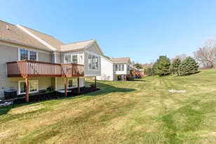 8905 N Clearwater Dr, Zeeland, MI 49464 - Photo 58