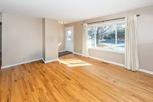 467 Douglas St, Ypsilanti, MI 48197 - Photo 12