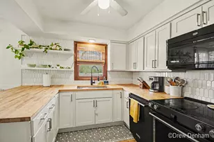 1106 Walwood Dr NE, Grand Rapids, MI 49505 - Photo 8