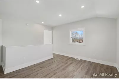 372 60th Street SE, Grand Rapids, MI 49548 - Photo 12