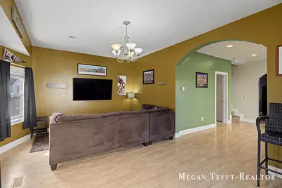 1113 Alpine Avenue NW, Grand Rapids, MI 49504 - Photo 4