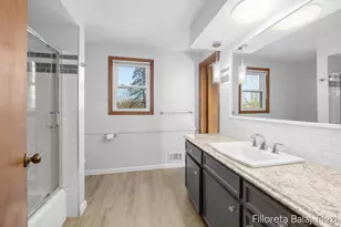 5023 Creekview Dr SE, Grand Rapids, MI 49508 - Photo 18