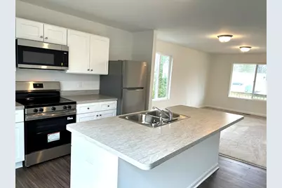 125 N Elm Avenue, Jackson, MI 49202 - Photo 2