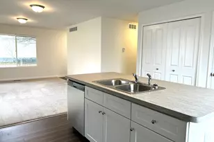 125 N Elm Ave, Jackson, MI 49202 - Photo 4