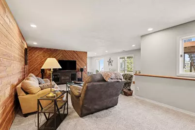 938 Mid Bluff Drive, Zeeland, MI 49464 - Photo 6