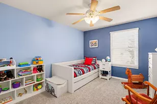 938 Mid Bluff Dr, Zeeland, MI 49464 - Photo 18