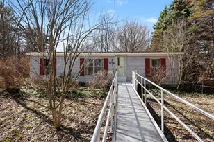 2738 64th St, Fennville, MI 49408 - Photo 4