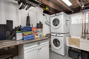 52 Devonshire Rd, Pleasant Ridge, MI 48069 - Photo 24