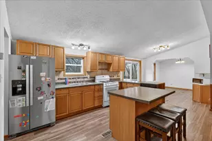 9300 E Hillis Rd, Vestaburg, MI 48891 - Photo 8
