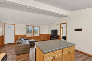 9300 E Hillis Rd, Vestaburg, MI 48891 - Photo 14