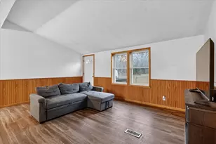 9300 E Hillis Rd, Vestaburg, MI 48891 - Photo 6