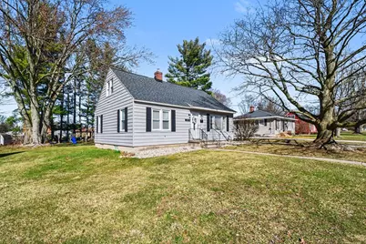 3769 Cheyenne Drive SW, Grandville, MI 49418 - Photo 2