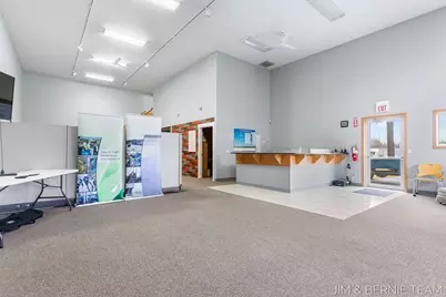 11322 E Lakewood Boulevard, Holland, MI 49424 - Photo 4