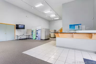 11322 E Lakewood Boulevard, Holland, MI 49424 - Photo 6