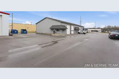 11322 E Lakewood Boulevard, Holland, MI 49424 - Photo 24