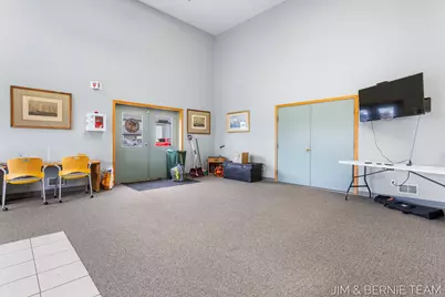11322 E Lakewood Boulevard, Holland, MI 49424 - Photo 8