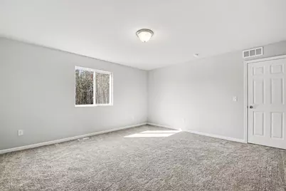 1005 Cedarwood Drive, Greenville, MI 48838 - Photo 16