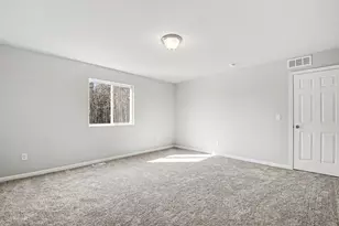 1005 Cedarwood Dr, Greenville, MI 48838 - Photo 16