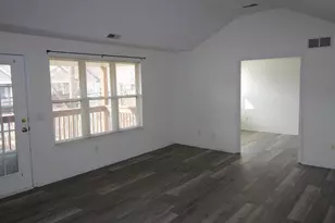 1411 Heatherwood Ln, Ann Arbor, MI 48108 - Photo 6