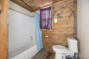 1018 Norwich Ave SW, Grand Rapids, MI 49503 - Photo 12