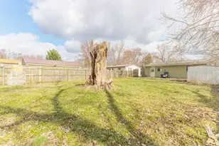 241 N 26th St, Springfield, MI 49037 - Photo 24