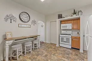 402 Jefferson St, Cassopolis, MI 49031 - Photo 14