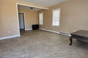 17892 Runyon St, Detroit, MI 48234 - Photo 2