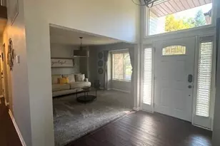 7144 Hunter Ridge Ct, Saline, MI 48176 - Photo 4