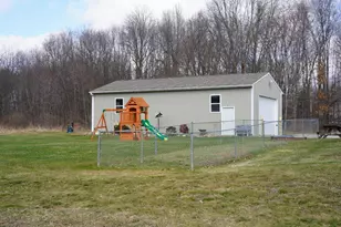 9492 Sayers Rd, Munith, MI 49259 - Photo 36