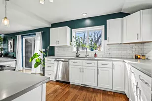 1301 Harrison Ave, Saint Joseph, MI 49085 - Photo 12