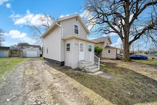 1811 Lewis St, Jackson, MI 49203 - Photo 1