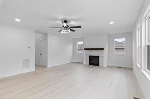 2004 Green Acres Dr, Adrian, MI 49221 - Photo 14