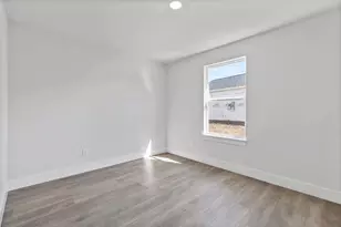 2008 Green Acres Dr, Adrian, MI 49221 - Photo 14