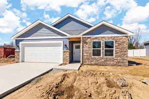 2008 Green Acres Dr, Adrian, MI 49221 - Photo 2