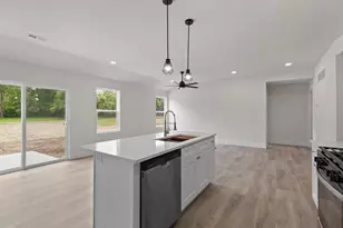 2010 Green Acres Dr, Adrian, MI 49221 - Photo 16