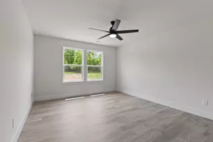 2010 Green Acres Dr, Adrian, MI 49221 - Photo 18