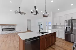 4909 Schmitz Ct, Adrian, MI 49221 - Photo 8
