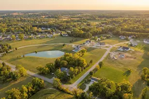 4892 Thompson Heights Dr, Adrian, MI 49221 - Photo 4