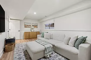 770 Brownwood Ave NW, Grand Rapids, MI 49504 - Photo 26