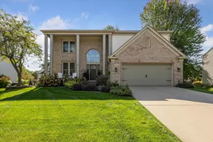 4546 Forest Meadows Dr SE, Grand Rapids, MI 49546 - Photo 2