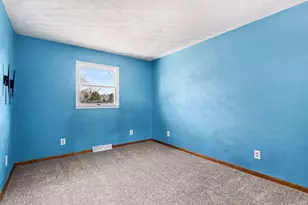 27667 Northland Dr, Sturgis, MI 49091 - Photo 10